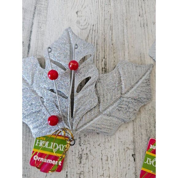 Silver glitter poinsettia leaf ornament decor Xmas metal plant new - Picture 5 of 6